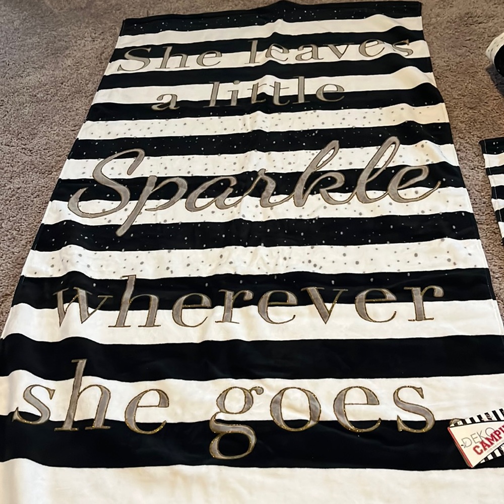 Bath towels and hand towel